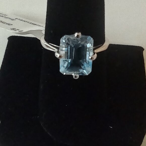 Sterling Silver Blue Topaz Ring New With Tag - Size 8 - Picture 4 of 12